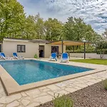 Дом отдыха Lana With Private Pool *